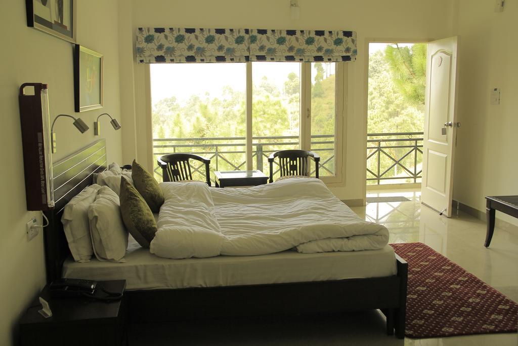 Maple Resort Chail Zimmer foto